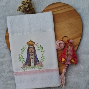 Kit Toalhinha e chaveiro rosa